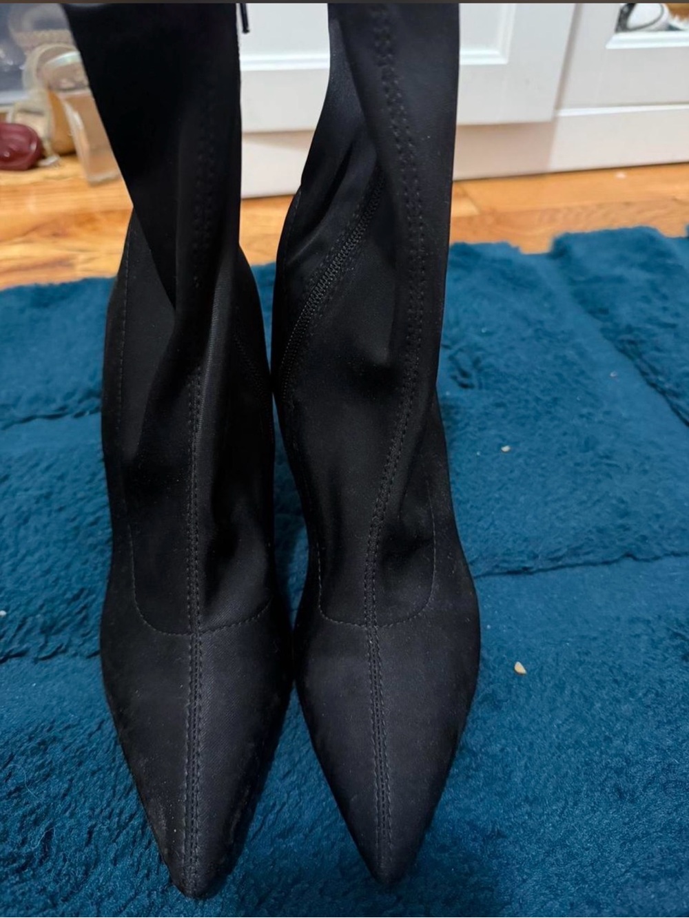 Black Women's Pointed Toe Stretch Boot